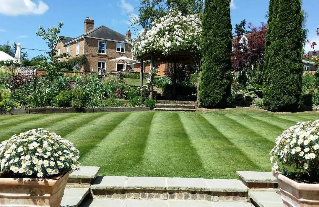 Rookwood Farmhouse B&B-1